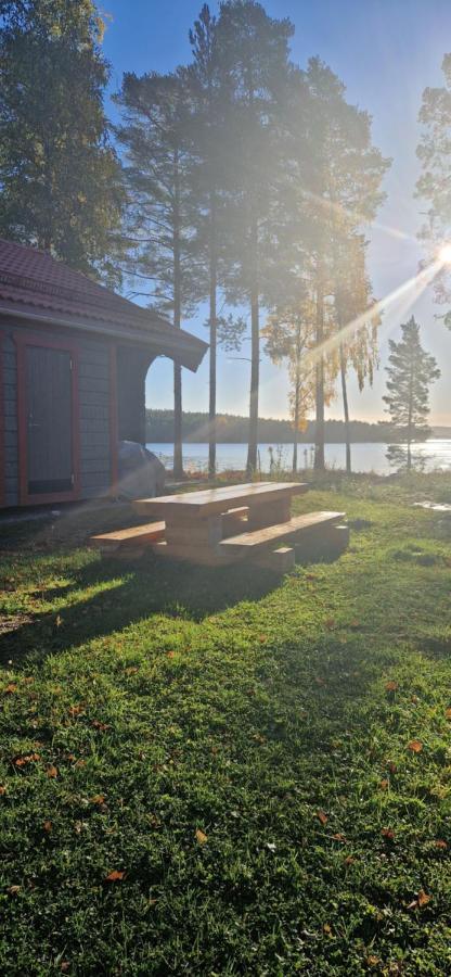 Lakeside Log Cabin Fraemby Udde 法伦 外观 照片