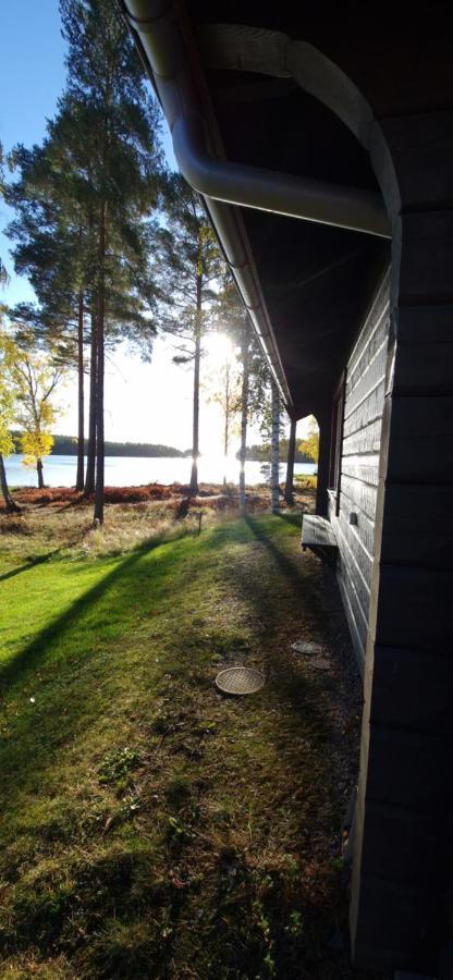 Lakeside Log Cabin Framby Udde 法伦 外观 照片